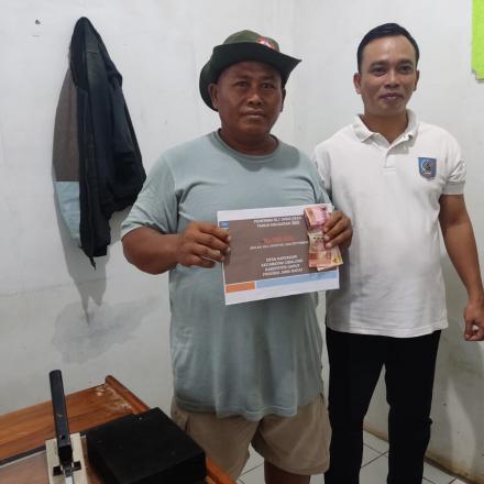 Pemdes Karyasari Melaksanakan Penyaluran BLT Dana Desa Triwulan III 